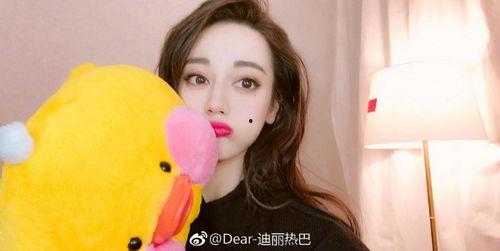 赵一菲吃瓜热门视频大全,揭秘娱乐圈幕后故事